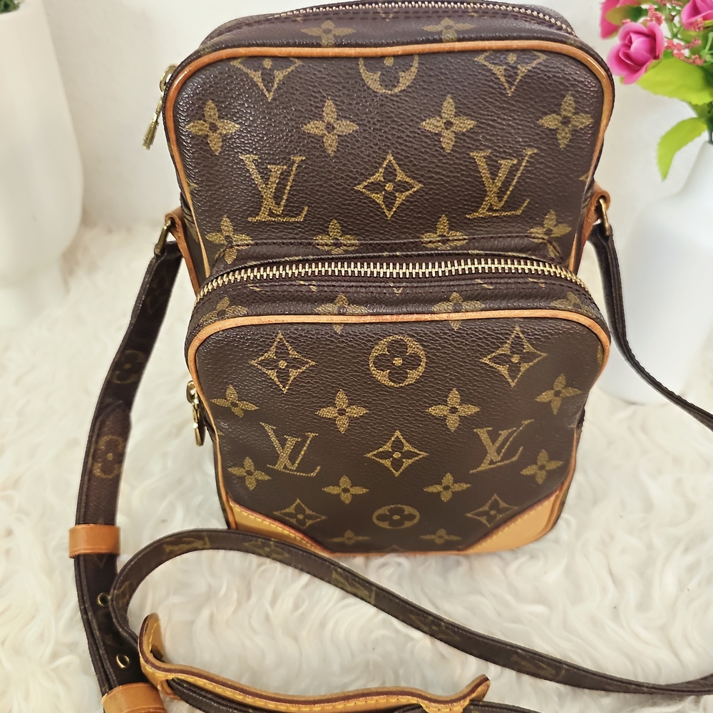Louis Vuitton Monogram Brown and Tan Crossbody Bag - Picture 13 of 16